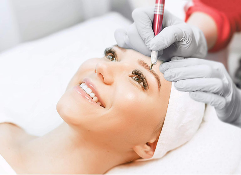 میکروبلیدینگ یا کاشت ابرو؟