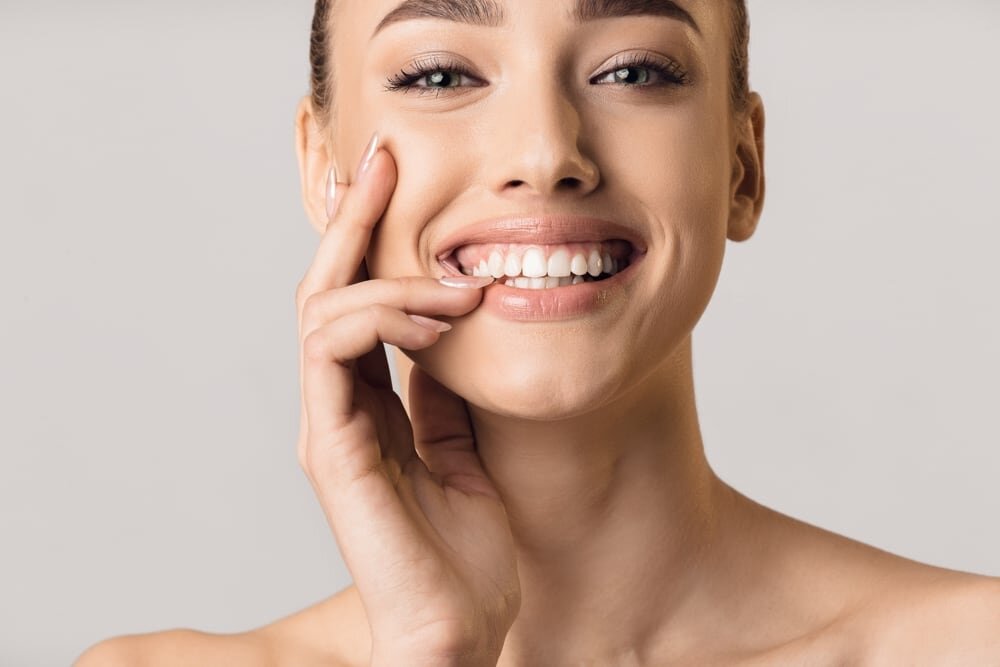 بوتاکس برای لثه و لبخند لثه ای چیست و چطور انجام می شود؟